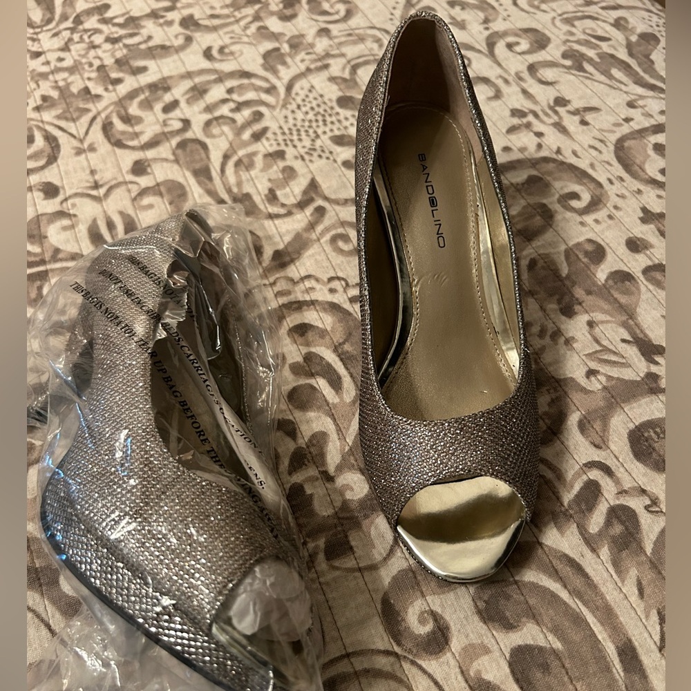 Gold open toe sparklers! Open toe, 3” heel. NWOT